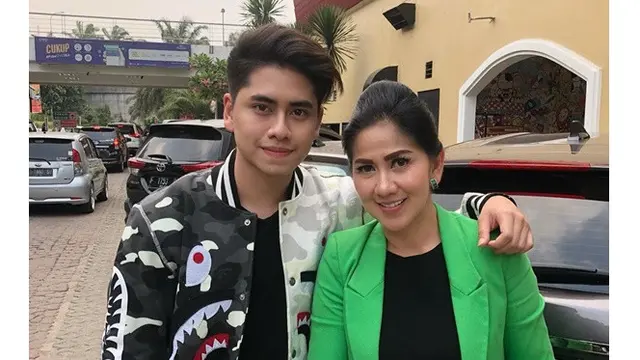 Venna Malinda Dengan Putranya Athalla Naufal