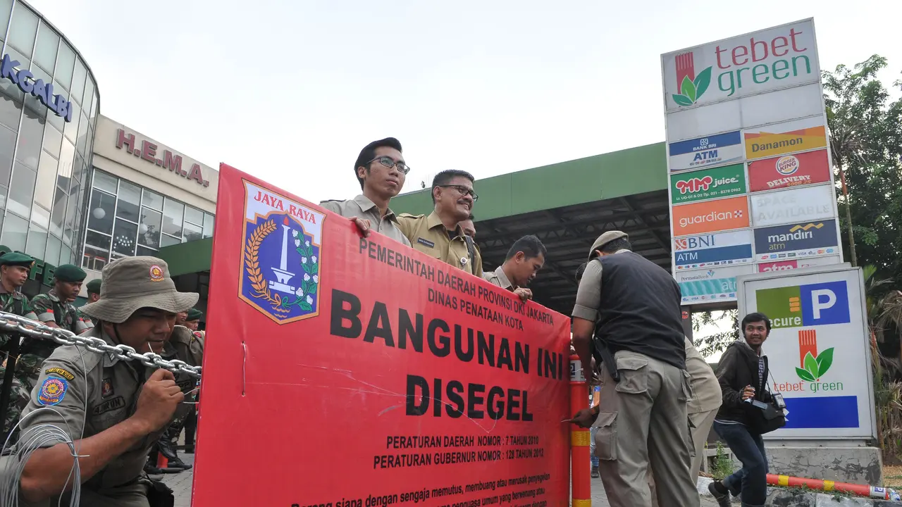 Penyegelan Tebet Green