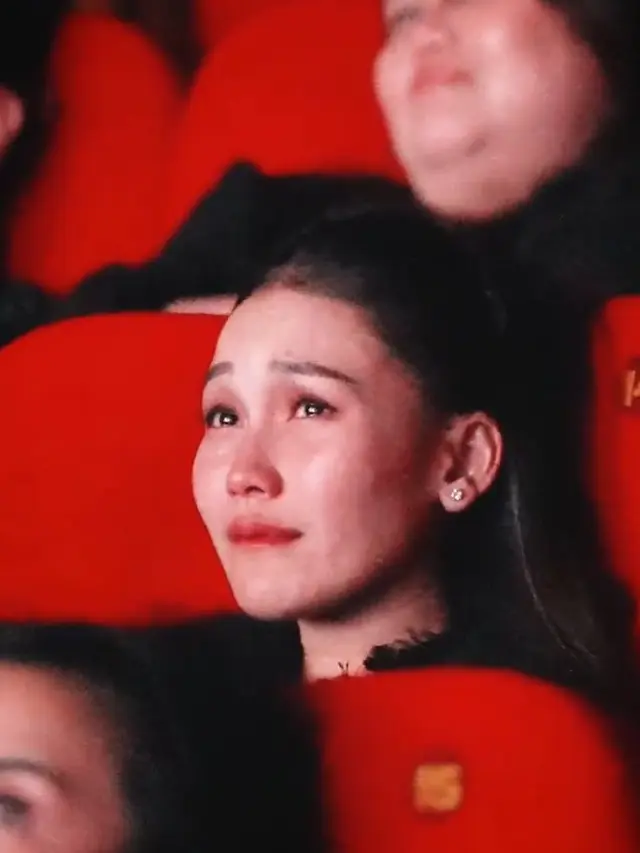 Ayu Ting Ting Nonton film Ibu, Bagaimana Aku Tanpamu? (instagram.com/falconpictures_)