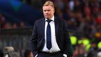 Ronald Koeman dikenal sebagai pencetak gol kemenangan Barcelona di final Piala Eropa melawan Sampdoria di Wembley pada 1992. Ia kembali ke Barca pada 2020 sebagai pelatih. Ia didepak dari Camp Nou usai gagal mendongkrak performa Barcelona. (AFP/Gabriel Bouys)