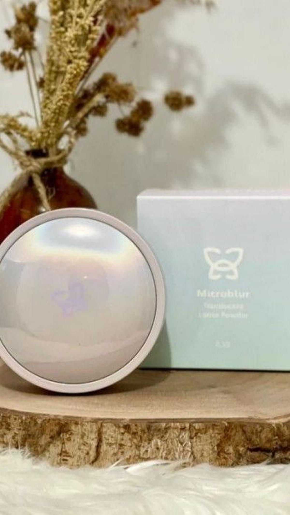 10. Mother of Pearl Microblur Translucent Loose Powder<br>