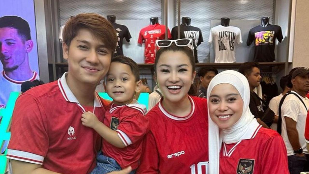 6 Potret Anak Artis Pecinta Sepakbola, Bakal Nonton Langsung Timnas Indonesis Vs China di GBK Malam Ini?