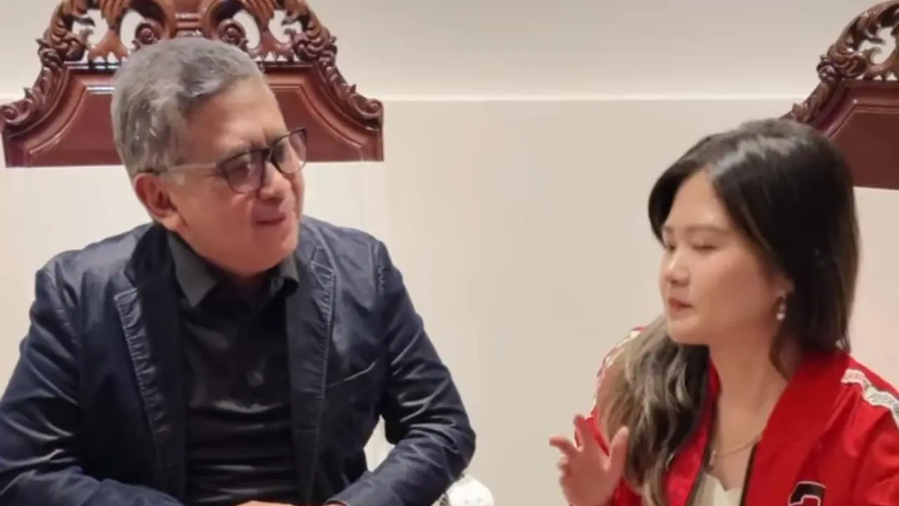 Mantan pacar Kaesang Pangarep, Felicia Tissue bertemu dengan Sekretaris Jenderal PDIP Hasto Kristiyanto.
