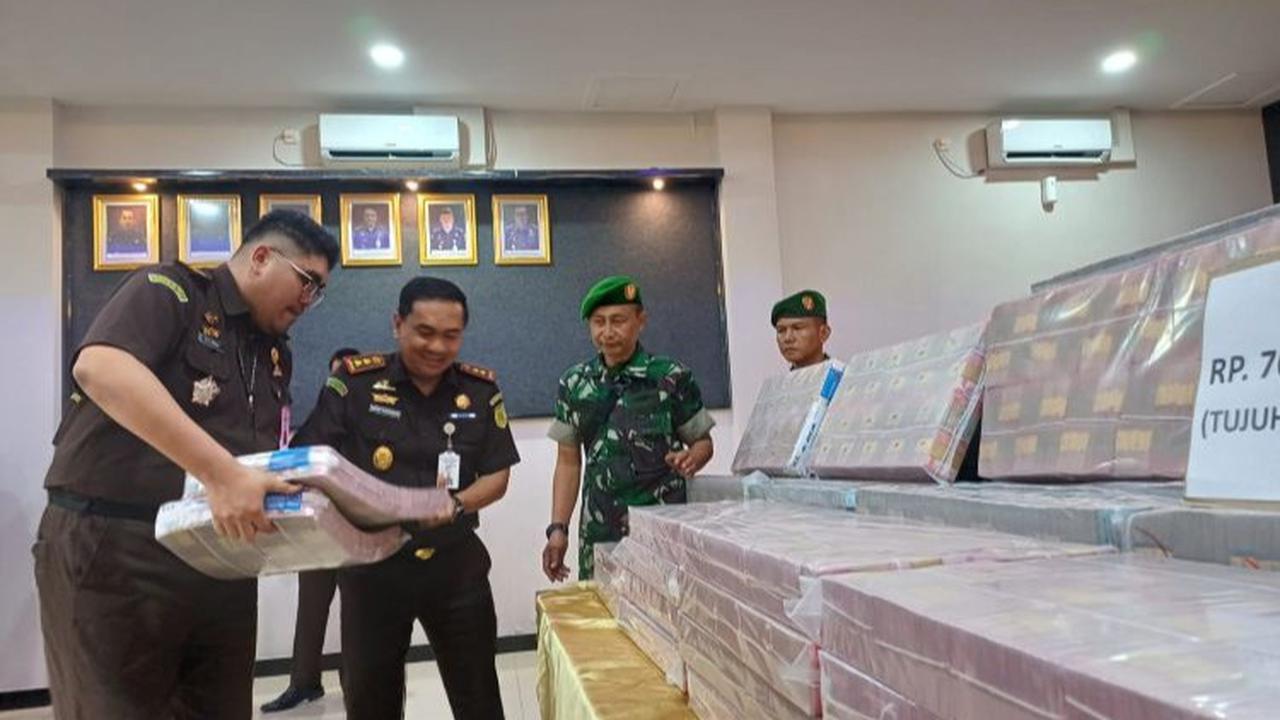 Potret Uang Rp70 Miliar Disita Kejari Tanjung Perak dalam Kasus Korupsi Pelabuhan
