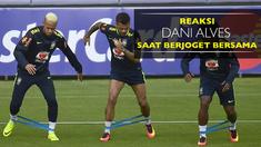 Video reaksi Dani Alves saat melihat bintang Barcelona dan Real Madrid berjoget bersama.