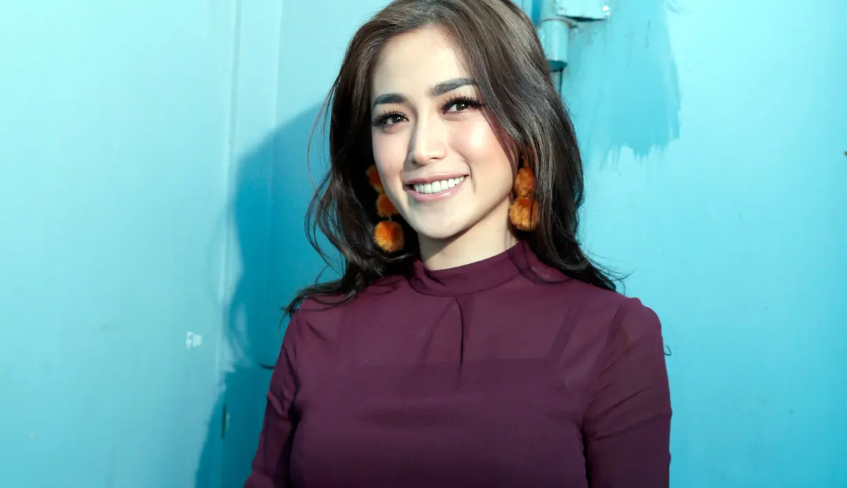 Memasuki usia di kepala 3, pastinya Jessica Iskandar sangat bersyukur atas pencapaian yang banyak diraihnya selama ini.  (Nurwahyunan/Bintang.com)