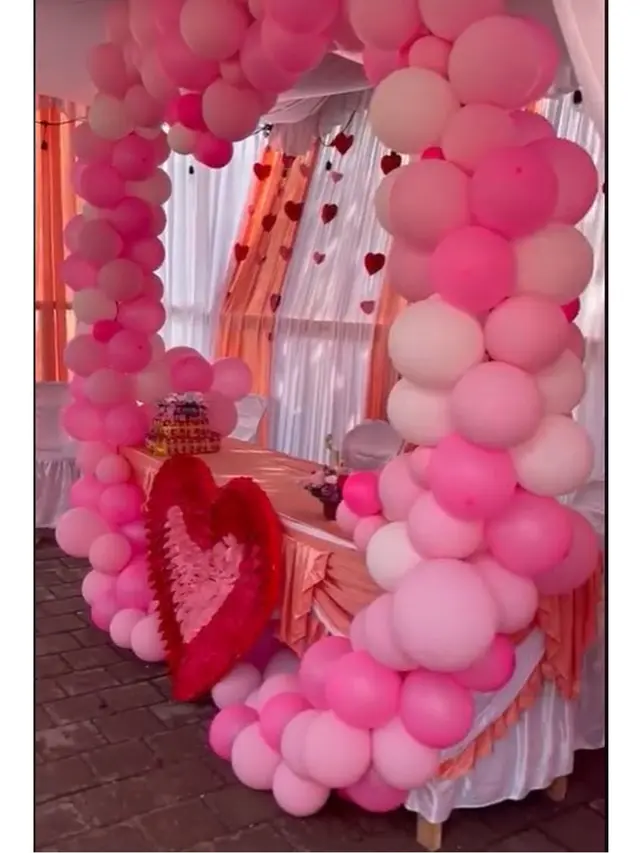 6 Potret TPS Bertema Valentine di Pemilu 2024, Penuh Warna Pink dan Hiasan Hati