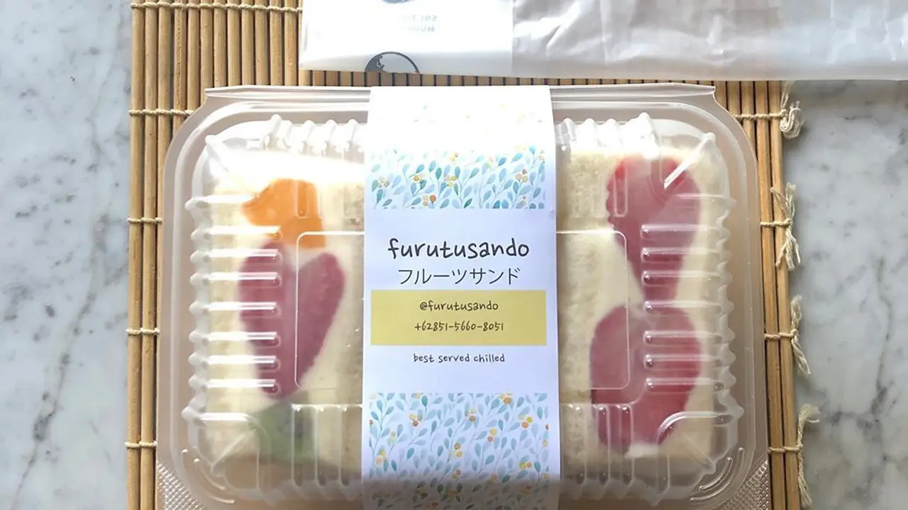 Japanese Fruit Sandwich Furutu Sando