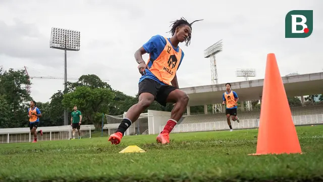 Foto: Shin Tae-yong Buka Hari Pertama TC Timnas Indonesia U-19 dengan Latihan Fisik, Disambangi Juga oleh Ketum PSSI dan Kemenpora