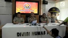 Satgas Antimafia Bola menangkap NS wasit yang mengatur pertandingan antara Persibara Banjarnegara melawan PS Pasuruan. NS menerima upah sebesar Rp 45 juta