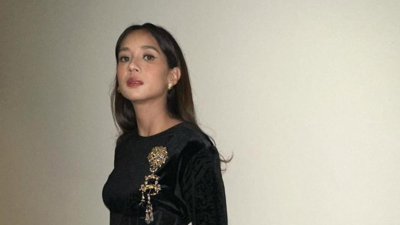 7 Potret Memukau Gista Putri, Makin Modis dan Body Goals di Usia 37 Tahun