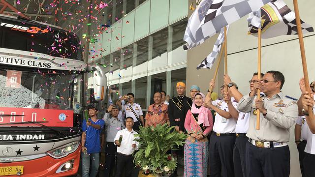 Kemenhub Berangkatkan Peserta Mudik Gratis Reguler Dan