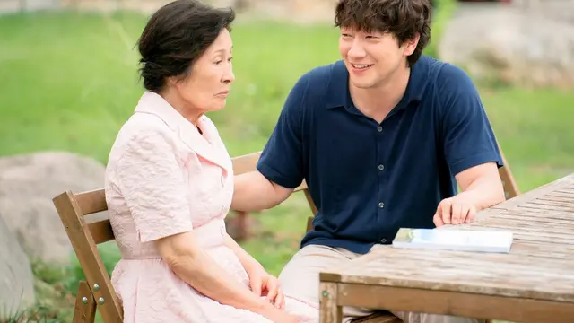 Kim Hye Ja dan Son Suk Ku di drakor Heavenly Ever After. (JTBC via Soompi)