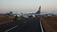 Pesawat India Tergelincir Saat Lepas Landas, 12 Penumpang Terluka (Reuters)