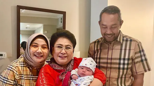 6 Potret Ulang Tahun Ibu Mertua Nikita Willy di Los Angeles, Penuh Hidangan Indonesia