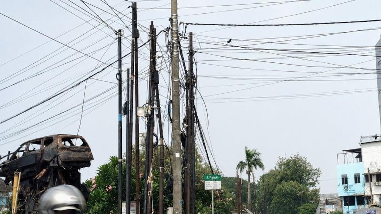 Karawang Targetkan Penataan Kabel Udara Rampung Akhir Tahun Ini, Perindah Kota