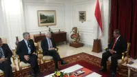 Presiden SBY kedatangan Senator AS John McCain dan rombongan. (Liputan6.com/Ilyas Istianur Praditya)