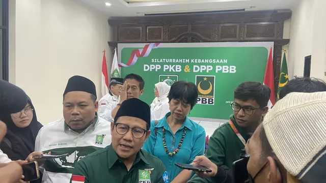 Ketua Umum Partai Kebangkitan Bangsa (PKB) Muhaimin Iskandar alias Cak Imin mengaku tidak tertarik soal suara-suara yang menggaungkan Prabowo Subianto dengan Ganjar Pranowo.