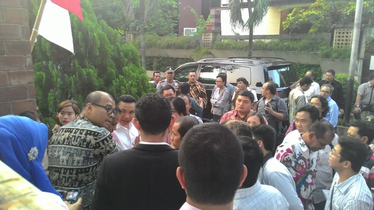 Datangi Rumah Transisi, 88 Relawan Minta Kejelasan
