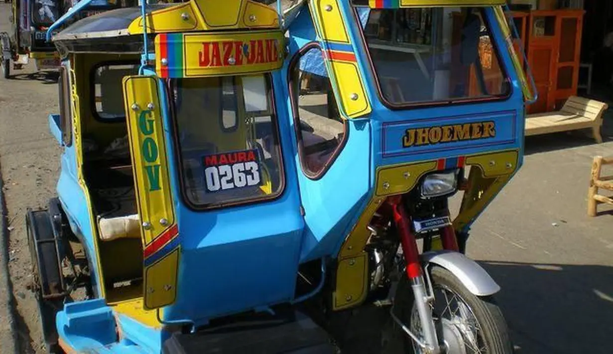 Meriah banget becak motornya (Source: IST)