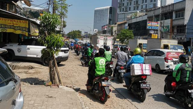 Kemacetan di Bandengan Utara Jelang PSBB Diperpanjang