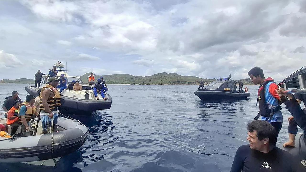 FOTO: Satu Korban Kecelakaan Kapal di Perairan Pulau Padar Ditemukan