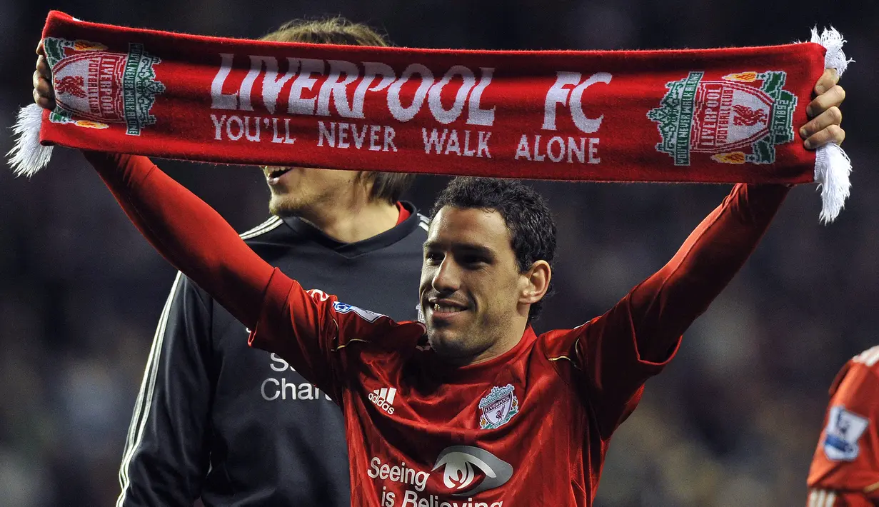 Maxi Rodriguez. Gelandang serang asal Argentina ini didatangkan Liverpool dari Atletico Madrid pada tengah musim 2009/2010. Selama 2,5 musim ia tampil 73 laga dengan torehan 17 gol dan 7 assist. Satu gelar Piala Liga diraih di musim 2011/2012. Kini bermain bersama Newell's Old Boys. (AFP/Paul Ellis)