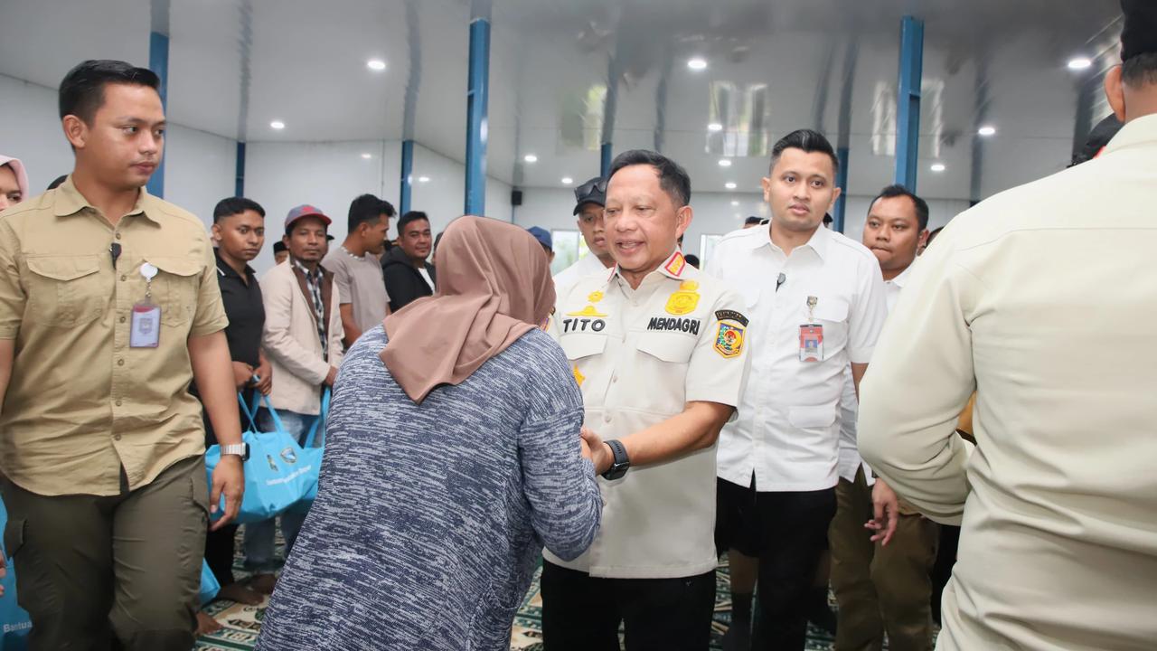 Kasatgas Tito saat meninjau lokasi huntara Desa Tunyang, Timang Gajah, Bener Meriah
