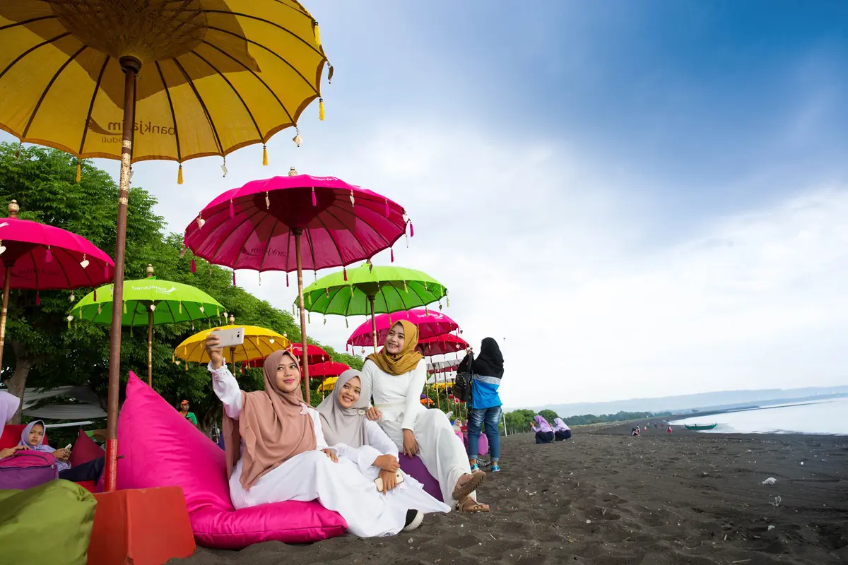 Gebrak Pasar Pariwisata, Banyuwangi Siapkan Wisata Halal di Pulau