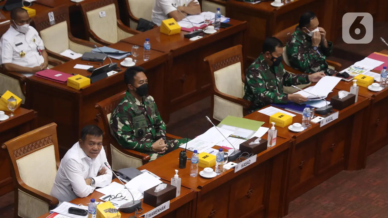 FOTO: Wamenhan Rapat Dengar Pendapat dengan Komisi I DPR RI