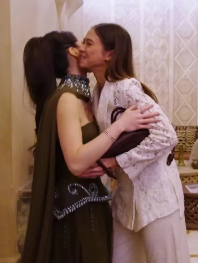 Yuki Kato Hadiri Pernikahan Sahabat di Maroko. [@iluminen]