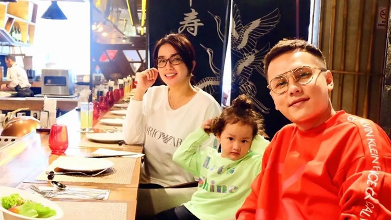 Jarang Terekspose, Ini 6 Potret Lucu Putri Bungsu Andhika Pratama