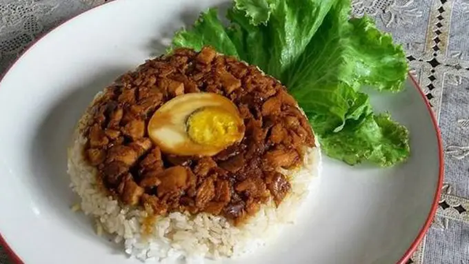 Nasi tim ayam jamur./Copyright cookpad.com/Chinantalya Ivada