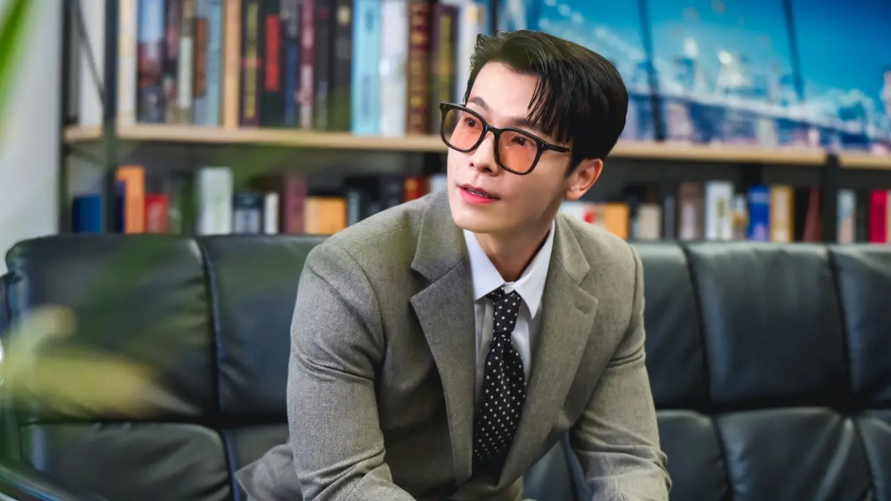 Donghae dalam serial drama Korea "Oh! Young Shim". (Foto: Soompi)