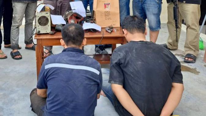 Penggerebekan di Lampung Tengah Ungkap Rumah Produksi Senjata Ilegal, Dua Ditangkap