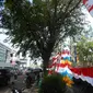 Pedagang bendera dan umbul-umbul di Pontianak (Liputan6.com)