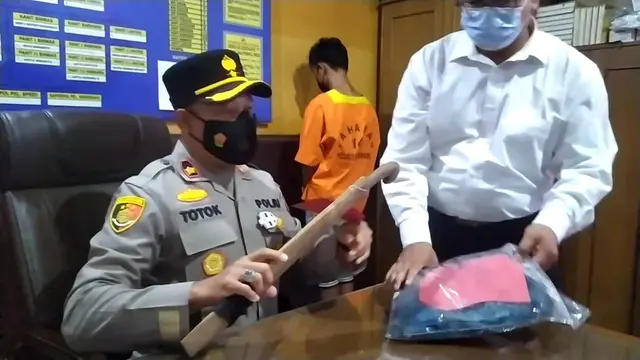 Pembacokan teman