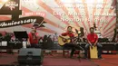 Selain nonton bareng, kegiatan itu juga dimeriahkan oleh penampilan band dan juga beat box. (Bola.com/Vitalis Yogi Trisna) 