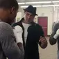 Trailer film Creed menampilkan seorang petinju muda yang merupakan anak dari saingan berat Rocky (Sylvester Stallone).