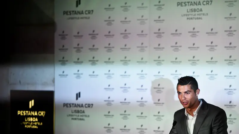 20161002-Ronaldo Resmikan Hotel Mewahnya di Lisbon-Portugal