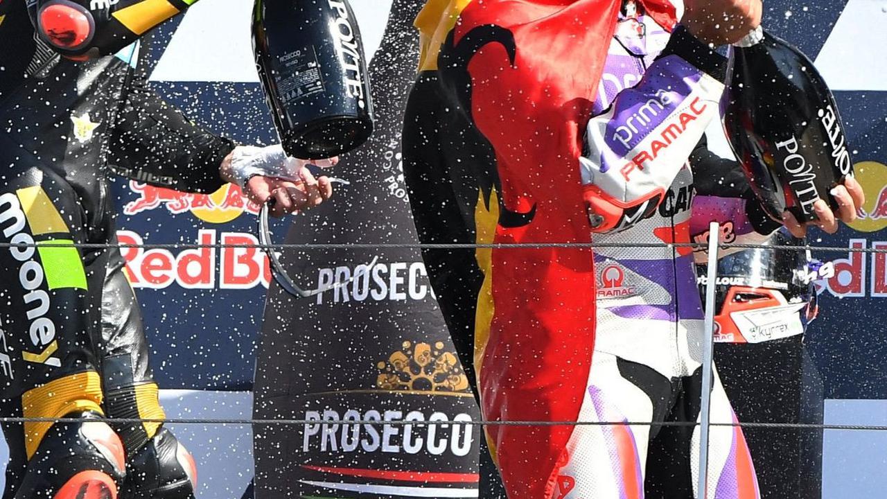 Kemenangan ini membuat Jorge Martin berhasil menambah koleksi 237 poin atau selisih 36 poin dari Bagnaia di klasemen pembalap MotoGP 2023.<br>