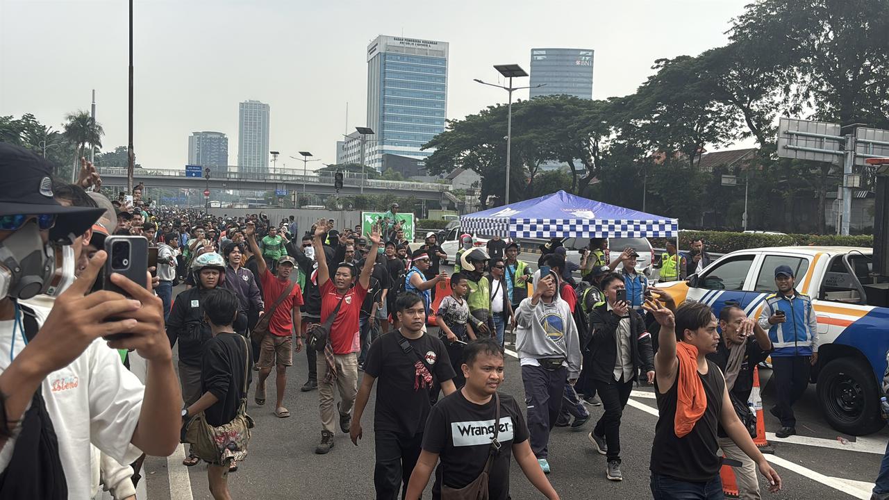 Menjelang Demo 27 Agustus, Polisi Ungkap Pendanaan Bom Molotov