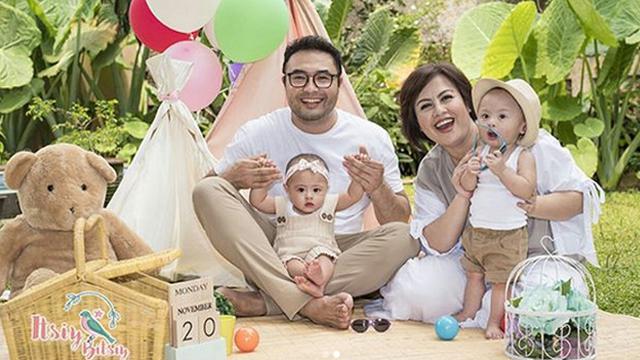 Surya Saputra Nikmati Repotnya Mengurus Anak Kembar - ShowBiz Liputan6.com