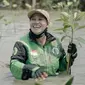 Penanaman Pohon di Taman Konservasi Mangrove Pesisir Bedono (Dok. Gojek)