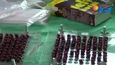Modus para pelaku dengan mengemas narkoba ke dalam kapsul lalu dimasukkan ke dalam kotak minuman ringan.
