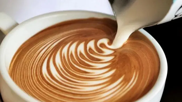 8 Fakta Unik Tentang Kopi, Krim Buat Kopi Hangat Lebih Lama