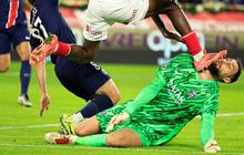 FOTO: Ngeri! Begini Kondisi Wajah Donnarumma Berdarah-darah Usai Tendangan Horor Wilfried Singo