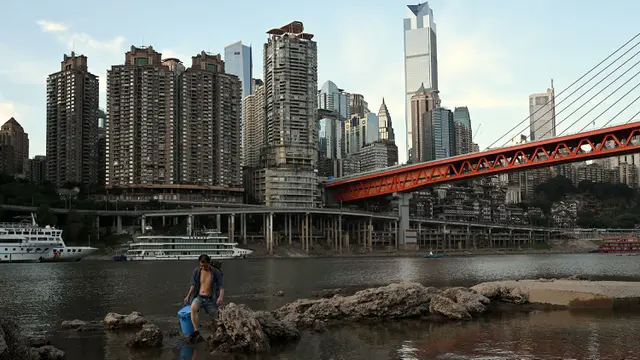 China Kekeringan Parah, Air Sungai Jialing Anak Sungai Yangtze Menyusut