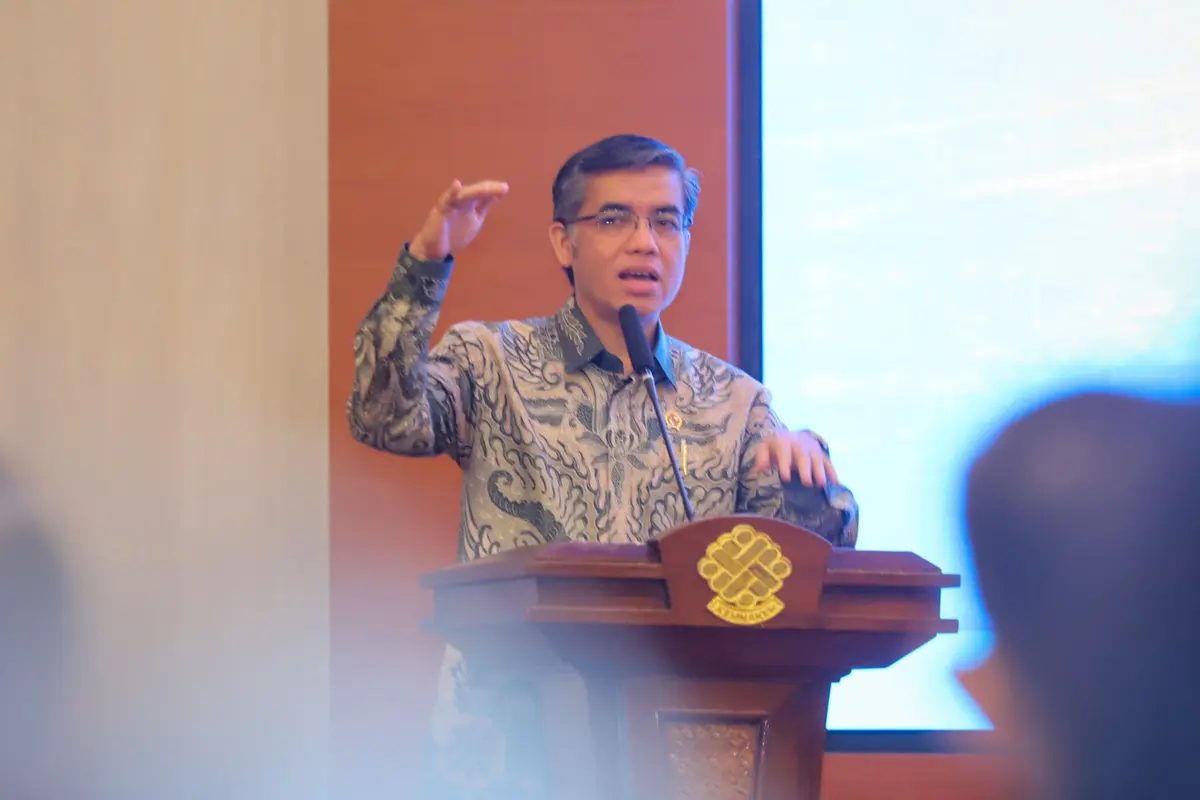 Perkuat Pengawasan Ketenagakerjaan, Menaker Yassierli Ajak Semua Pihak Optimalkan Norma100