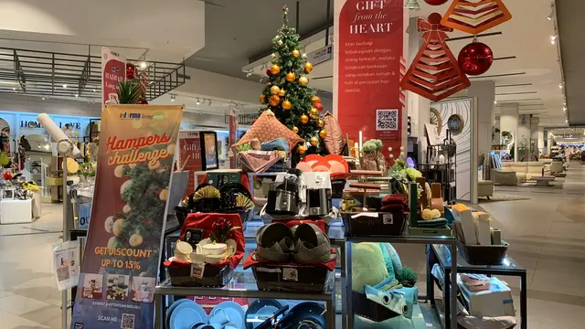 Berbagai penawaran spesial untuk hampers akhir tahun dan kado Natal di Informa